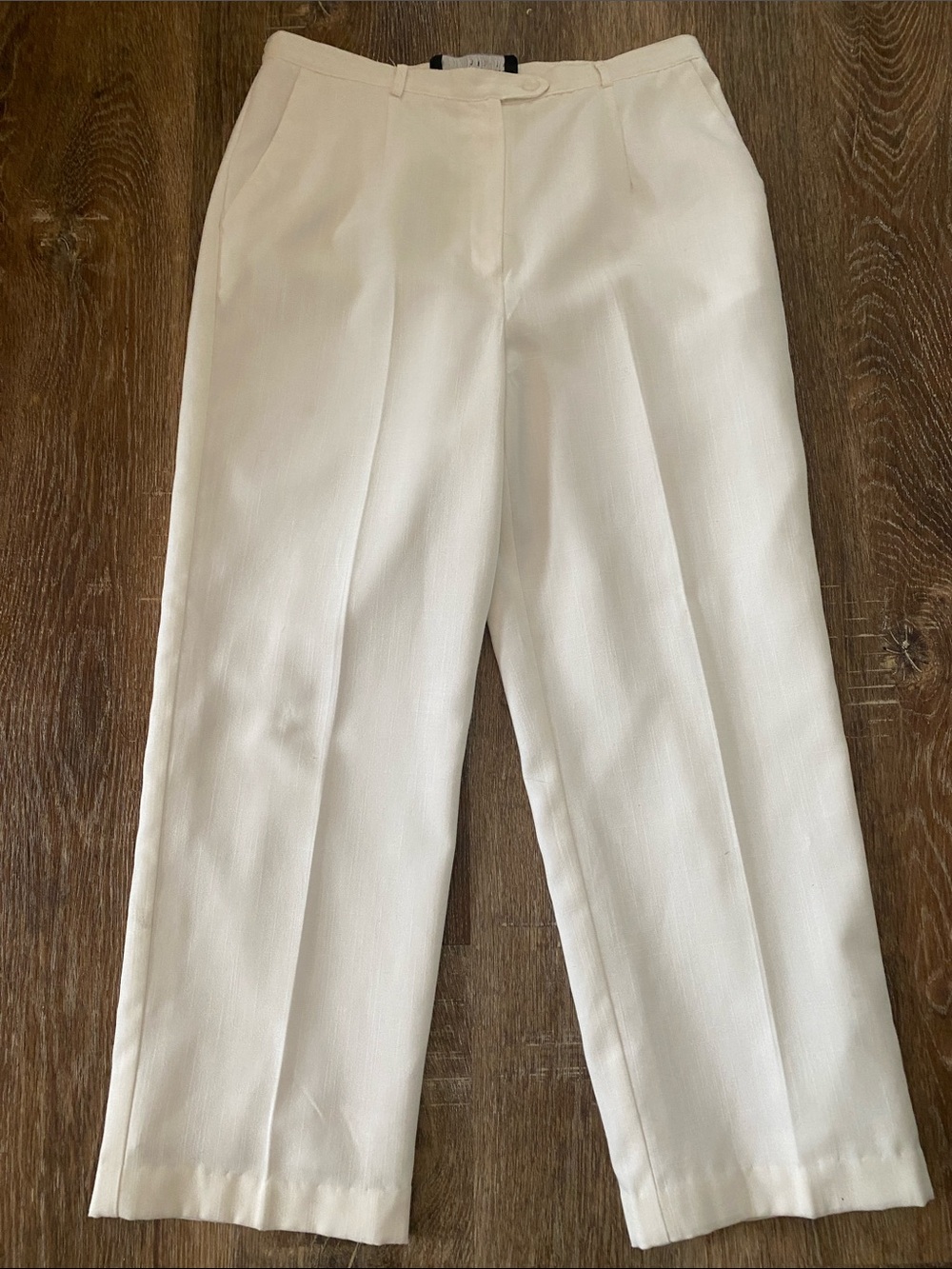 Sag Harbor Petite 8P lined white slacks Straight-Leg Tailored Pants